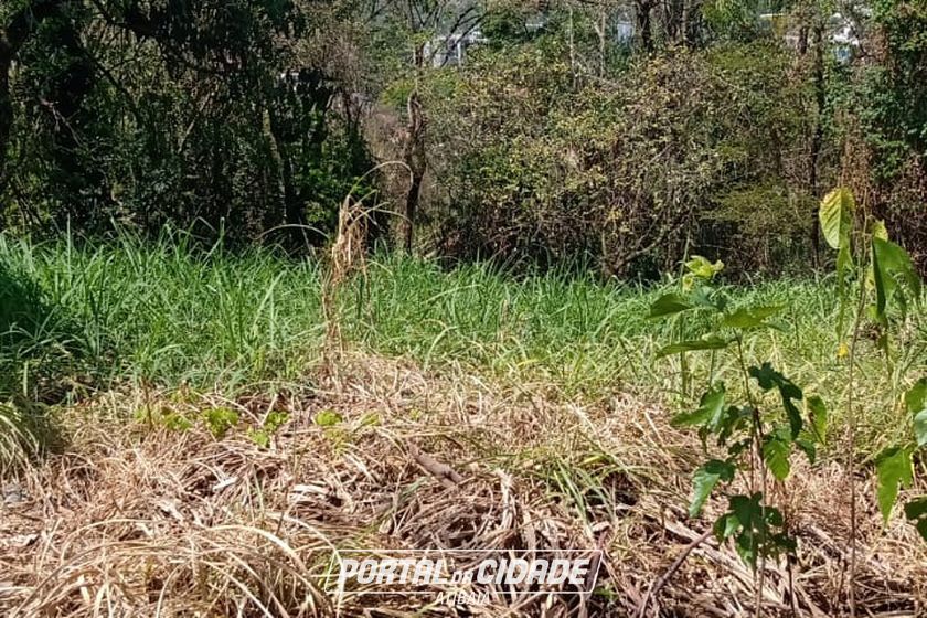Terreno &agrave; venda - 3800m&sup2; - CENTRO