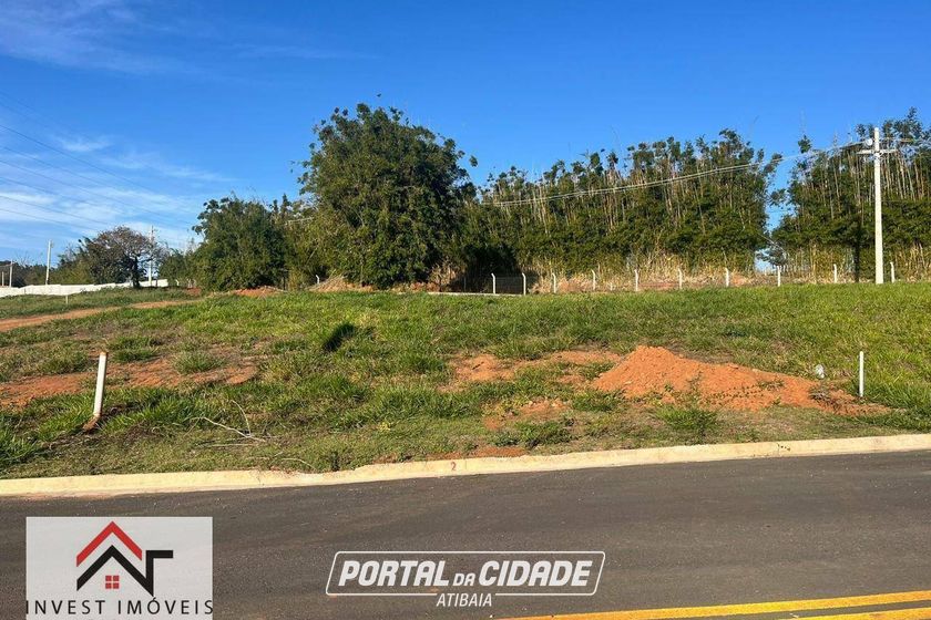 Terreno &agrave; venda - 387m&sup2; - Condom&iacute;nio Fechado