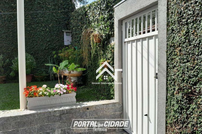 Casa &agrave; venda - 330m&sup2; - Parque Arco Iris