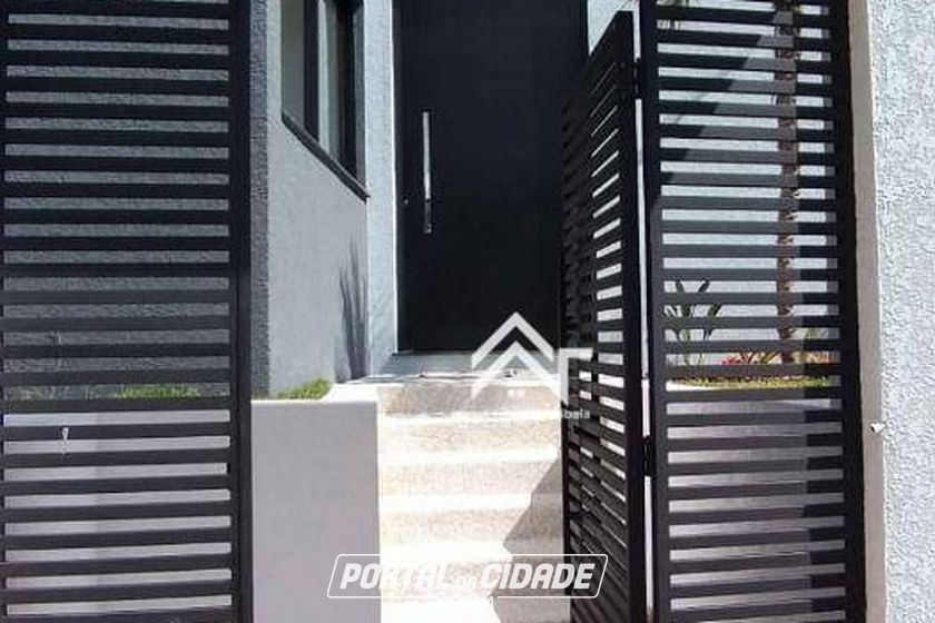Casa &agrave; venda - 235m&sup2; - Jardim Jaragu&aacute;