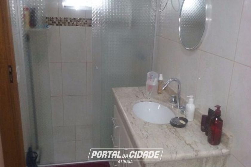 Casa &agrave; venda - 225m&sup2; - Jardim do Lago