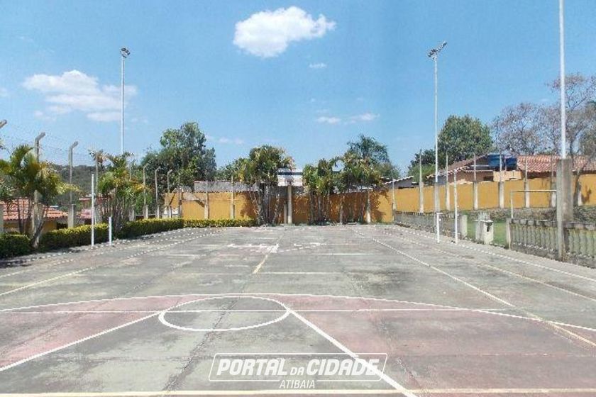 Ch&aacute;cara &agrave; venda - 650m&sup2; - Jardim Maracan&atilde;