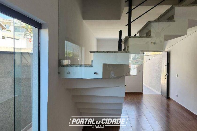 Casa &agrave; venda - 150m&sup2; - Jardim Jaragu&aacute;