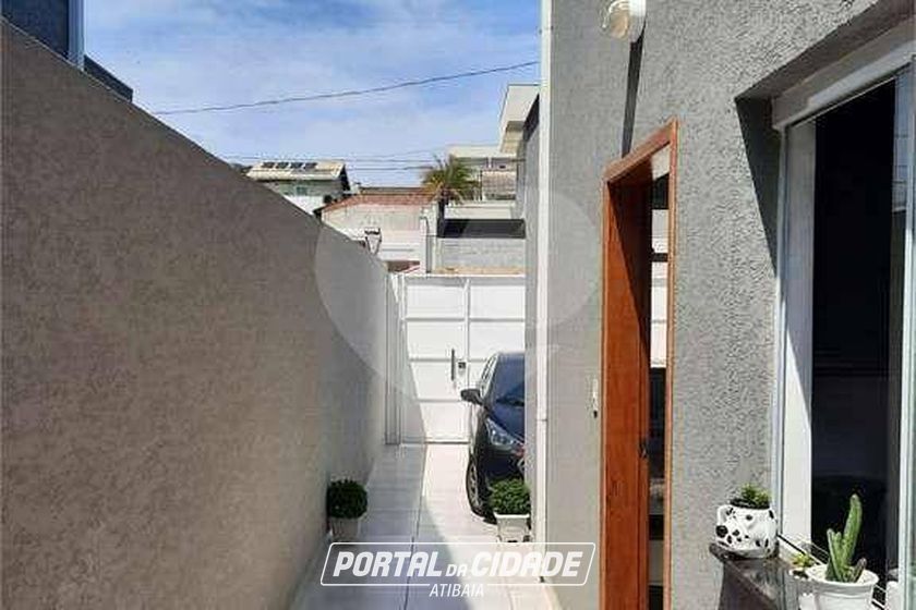 Casa &agrave; venda - 150m&sup2; - Jardim Jaragu&aacute;