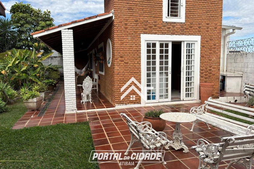 Casa &agrave; venda - 228m&sup2; - Jardim Paulista