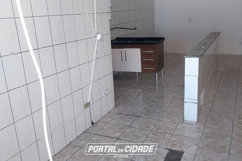 Sal&atilde;o Comercial para alugar - 50m&sup2; - ALVIN&Oacute;POLIS