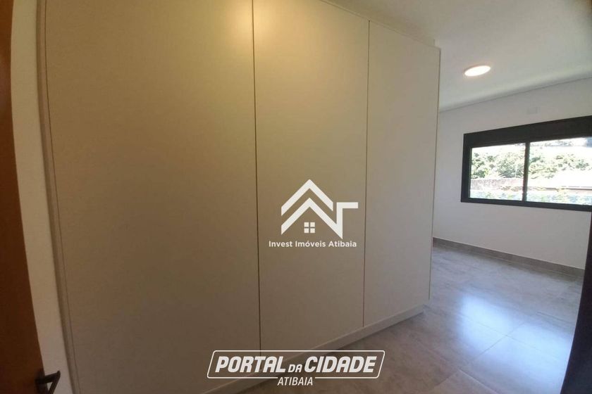 Casa para alugar - 390m&sup2; - Condom&iacute;nio Itapor&atilde;