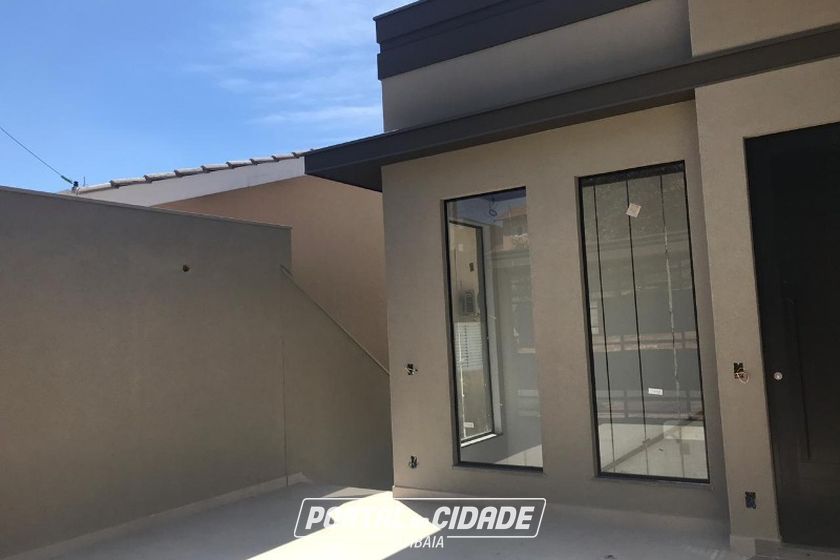 Casa &agrave; venda - 150m&sup2; - JARDIM MARISTELA