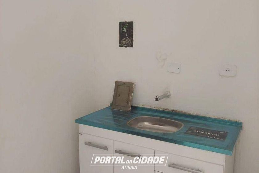 Sal&atilde;o Comercial para alugar - 66m&sup2; - Estancia Lynce