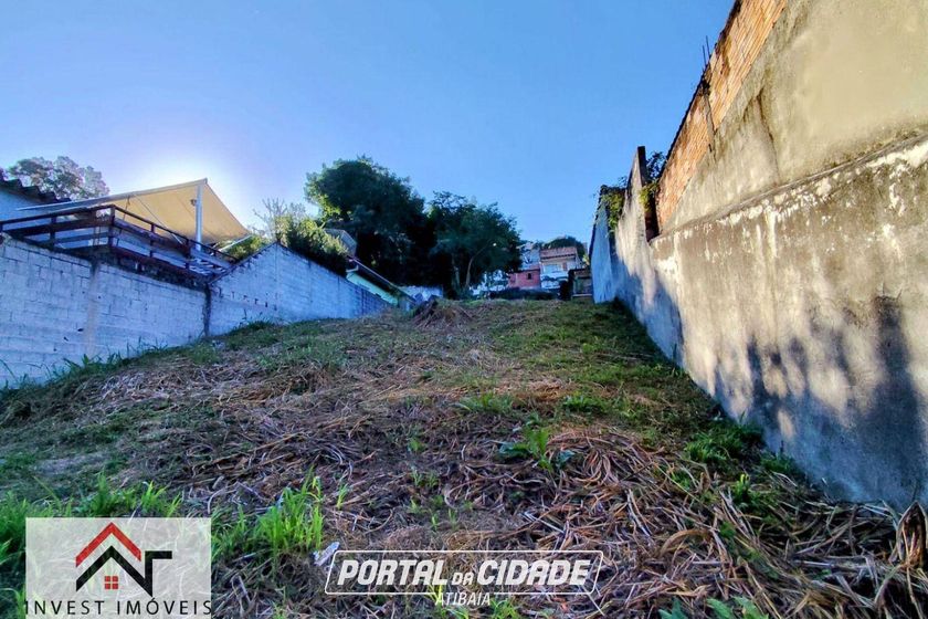 Terreno &agrave; venda - 135m&sup2; - Jardim Imperial
