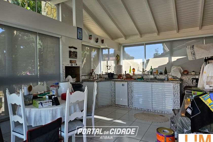 Casa &agrave; venda - 351m&sup2; - Vila Giglio
