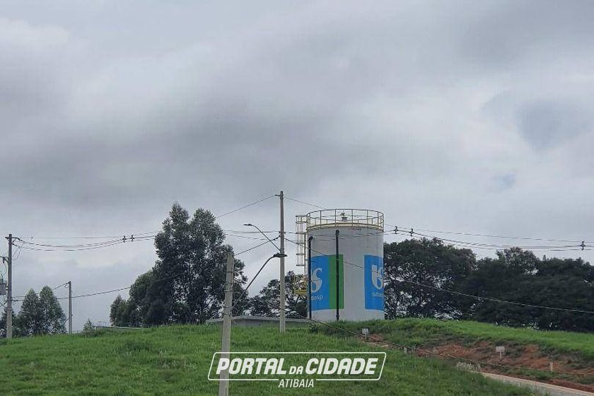 Terreno &agrave; venda - 250m&sup2; - Centro