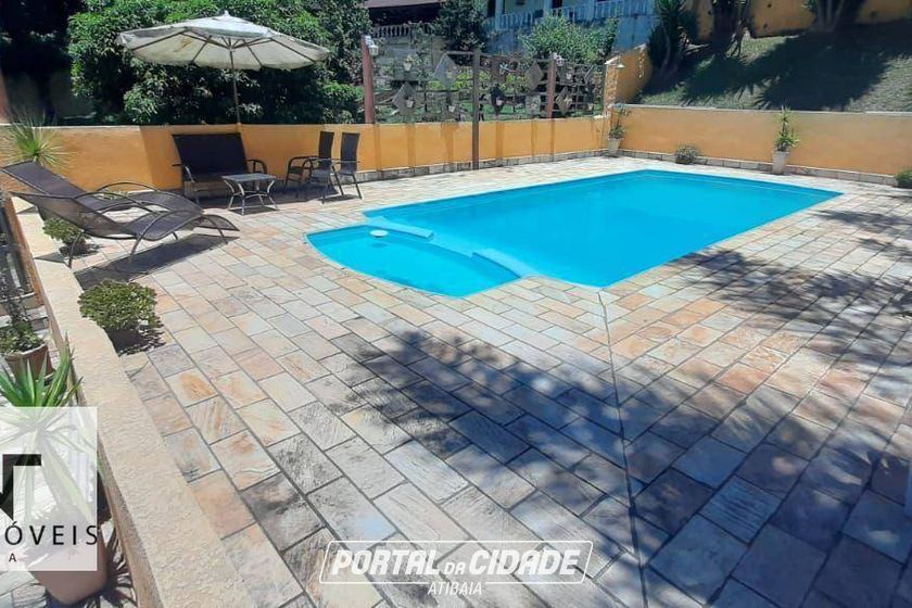 Ch&aacute;cara &agrave; venda - 700m&sup2; - Terra Preta