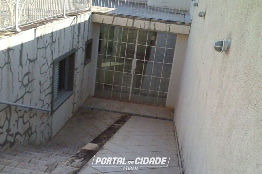 Casa &agrave; venda - 550m&sup2; - Jardim Itaperi