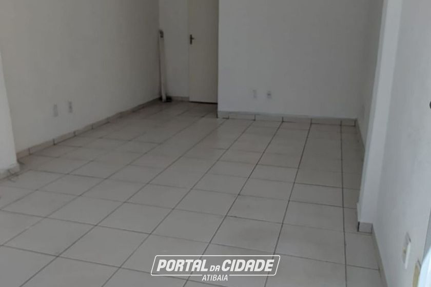 Sal&atilde;o Comercial para alugar - 27m&sup2; - Centro