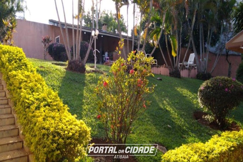 Casa &agrave; venda - 940m&sup2; - JARDIM DO LAGO