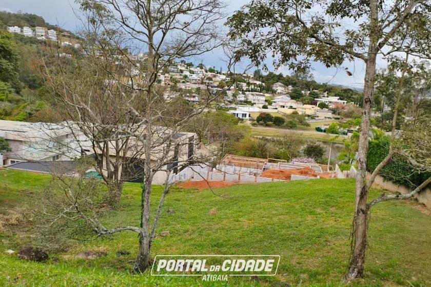 Terreno &agrave; venda - 842m&sup2; - Condom&iacute;nio Porto Atibaia