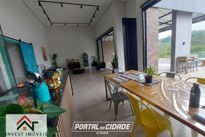 Casa &agrave; venda - 231m&sup2; - Ch&aacute;caras Maring&aacute;