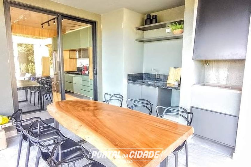 Casa &agrave; venda - 195m&sup2; - Centro