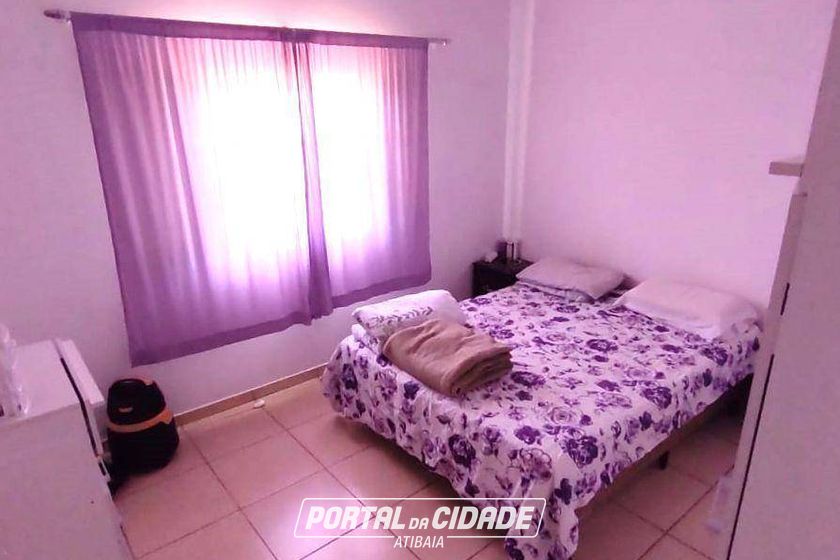 Ch&aacute;cara &agrave; venda - 750m&sup2; - Vila Santa Helena