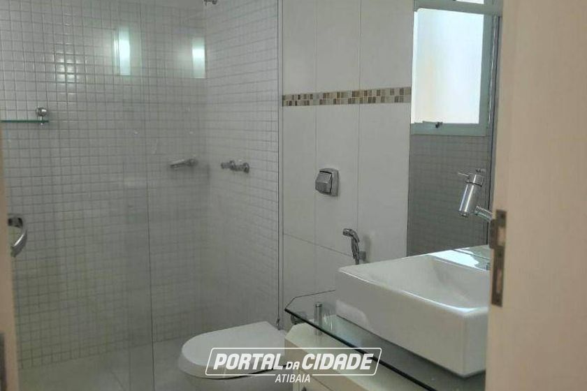 Sobrado para alugar - 700m&sup2; - Lagos de Santa Helena