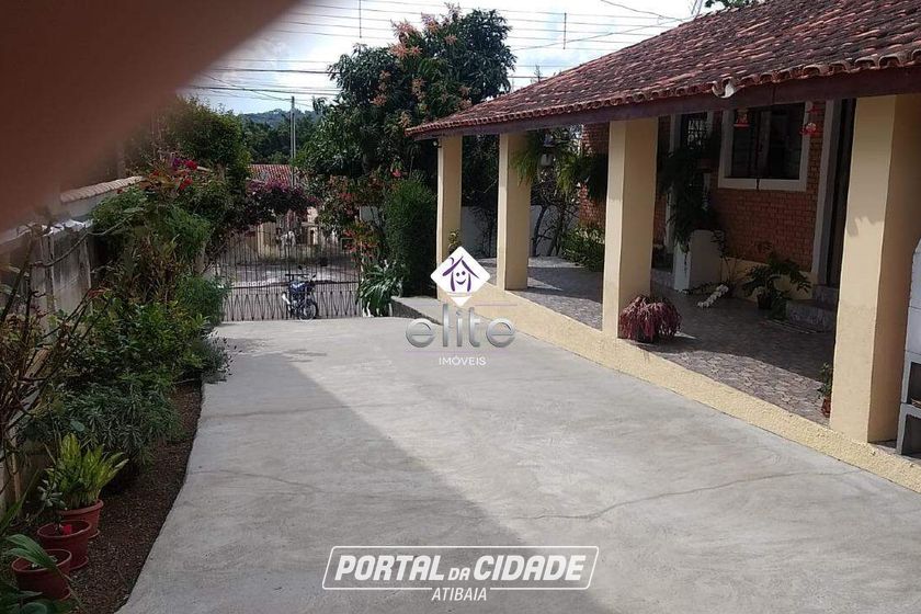 Casa &agrave; venda - 137m&sup2; - JARDIM DOS PINHEIROS