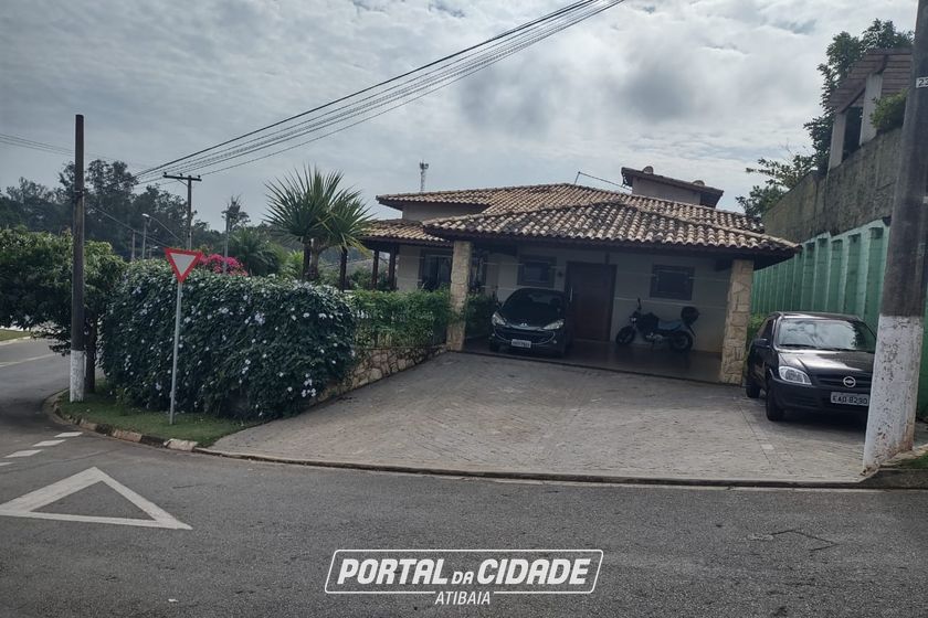 Casa &agrave; venda - CONDOM&Iacute;NIO SERRA DA ESTRELA