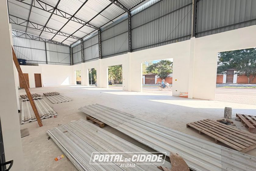 Sal&atilde;o Comercial para alugar - 240m&sup2; - Jardim Est&acirc;ncia Brasil