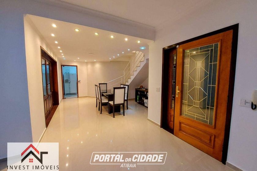 Casa &agrave; venda - 321m&sup2; - Jardim Jaragu&aacute;