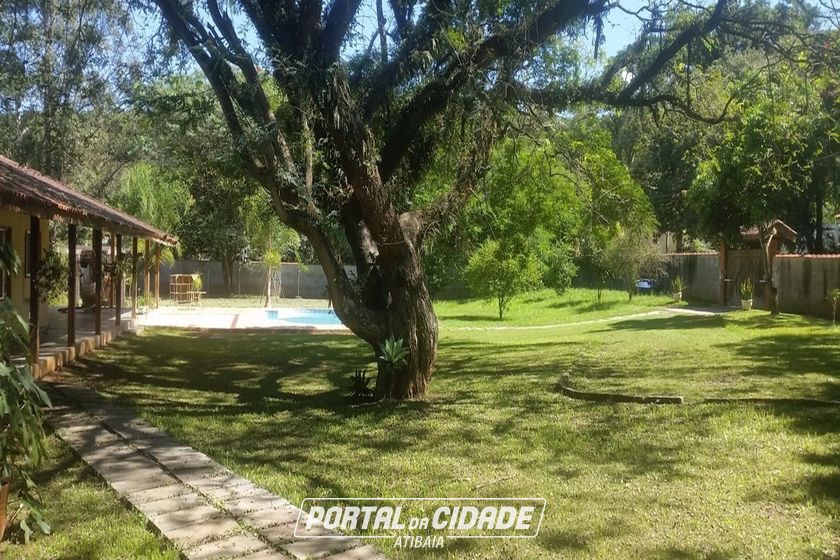Ch&aacute;cara &agrave; venda - 374m&sup2; - Jardim Suely