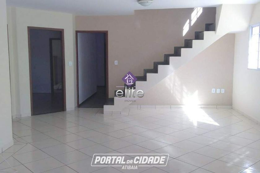 Casa &agrave; venda - 220m&sup2; - JARDIM REAL