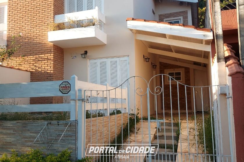 Casa para alugar - 85m&sup2; - ITAPETINGA
