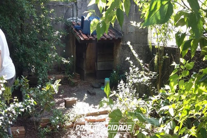 Terreno &agrave; venda - 600m&sup2; - Jardim dos Pinheiros