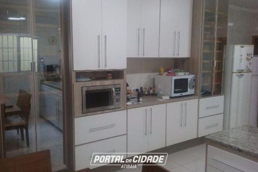 Casa &agrave; venda - 225m&sup2; - Jardim do Lago
