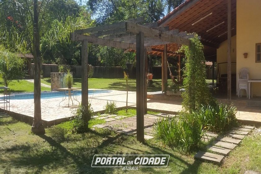 Ch&aacute;cara &agrave; venda - 374m&sup2; - Jardim Suely
