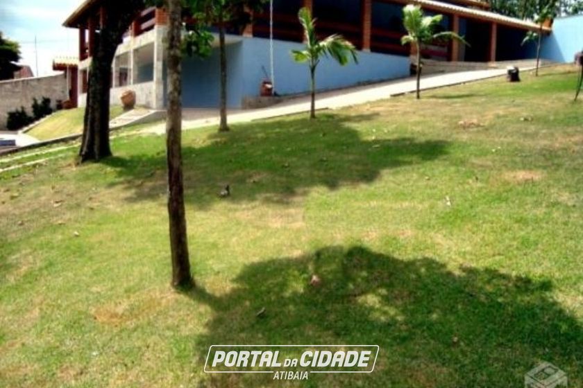 Ch&aacute;cara &agrave; venda - 2384m&sup2; - Vale dos Pinheiros