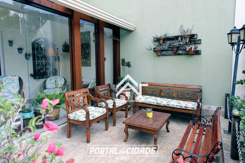Casa &agrave; venda - 401m&sup2; - Vila Petr&oacute;polis