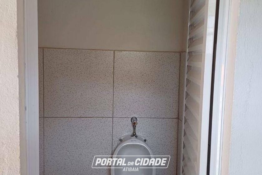 Ch&aacute;cara &agrave; venda - 2485m&sup2; - Jardim Est&acirc;ncia Brasil