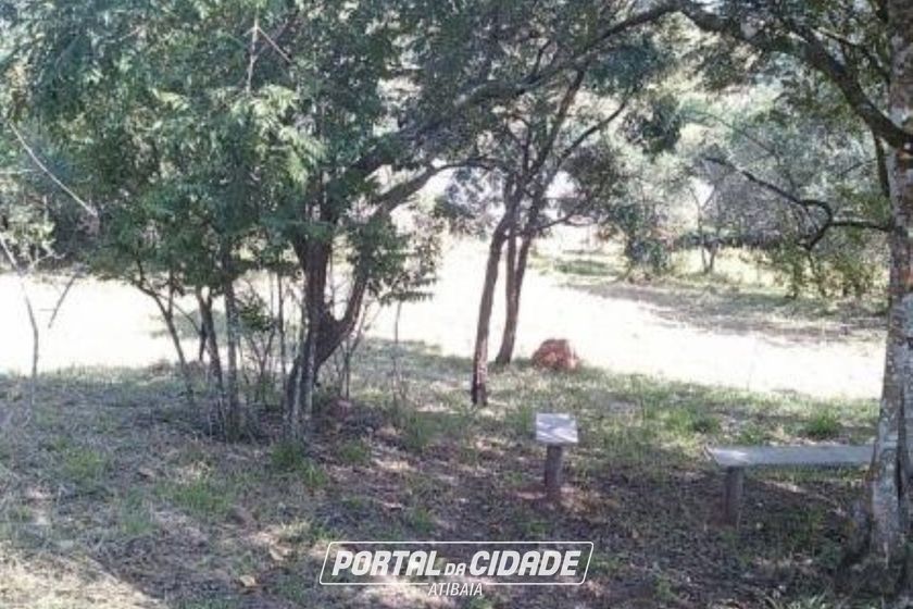 Terreno &agrave; venda - 1000m&sup2; - Vit&oacute;ria R&eacute;gia