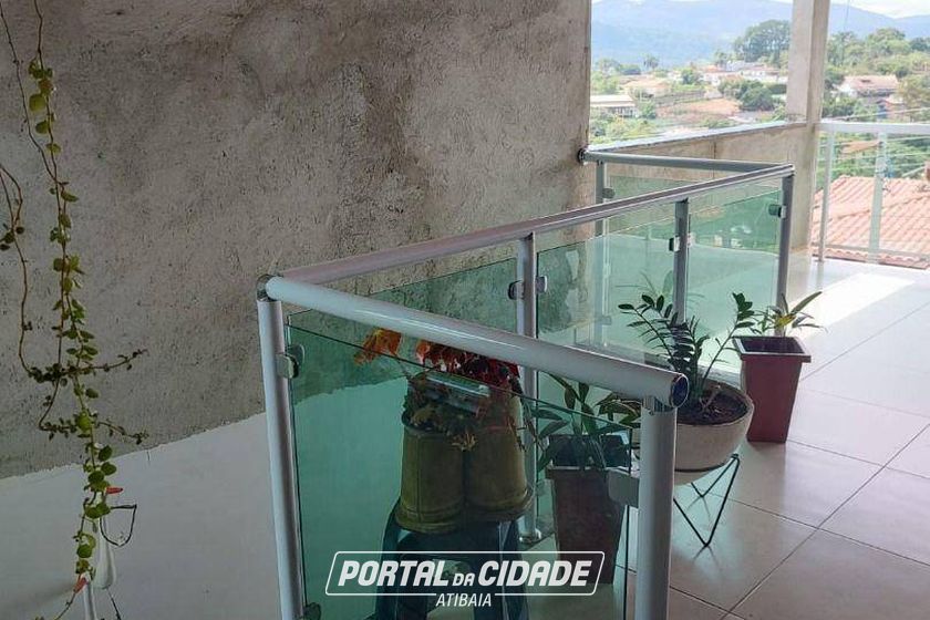 Sobrado &agrave; venda - 200m&sup2; - Jardim Imperial