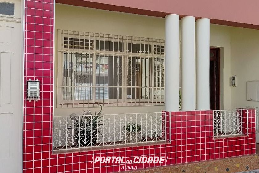 Sal&atilde;o Comercial para alugar - 27m&sup2; - Centro