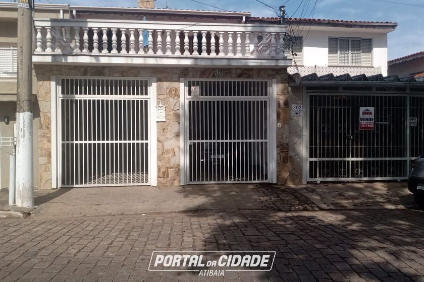 Casa &agrave; venda - CENTRO