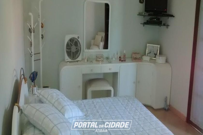 Casa &agrave; venda - 1000m&sup2; - Jardim das Flores