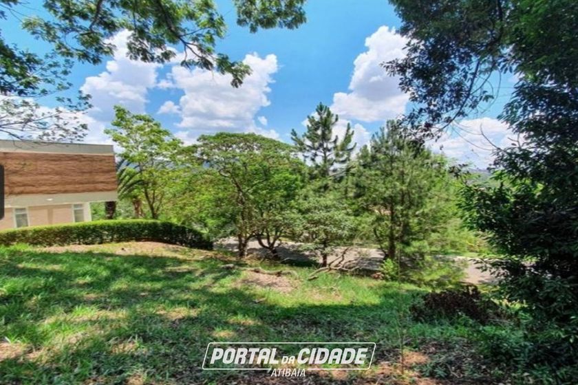 Terreno &agrave; venda - 800m&sup2; - CONDOM&Iacute;NIO PORTO ATIBAIA