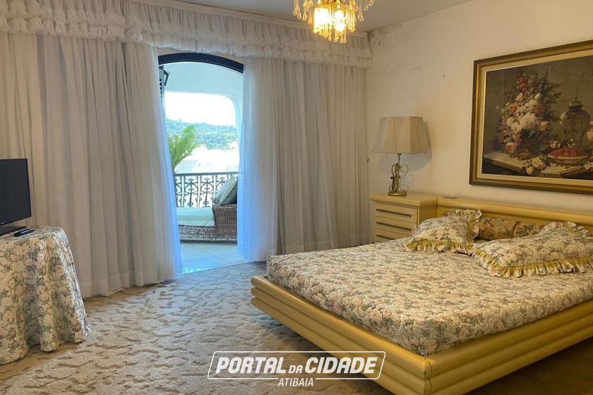 Casa &agrave; venda - 700m&sup2; - Condom&iacute;nio Flamboyant