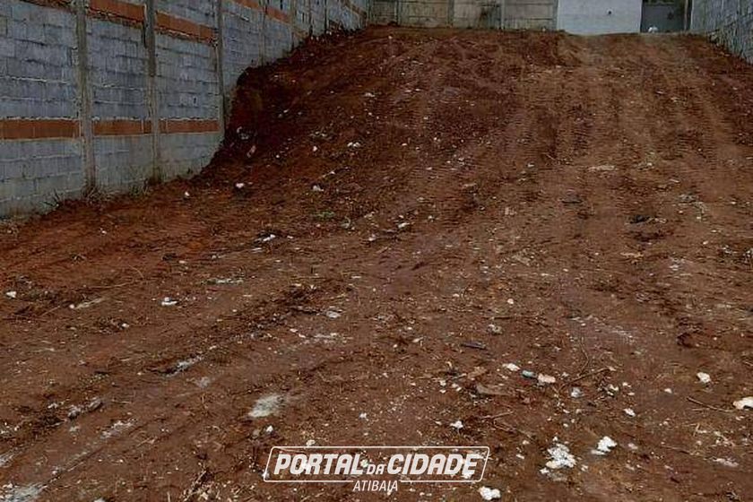 Terreno &agrave; venda - 400m&sup2; - Jardim dos Pinheiros