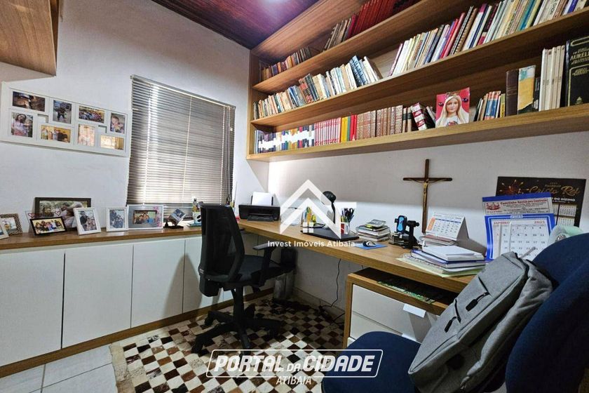 Ch&aacute;cara &agrave; venda - 2000m&sup2; - Vit&oacute;ria R&eacute;gia