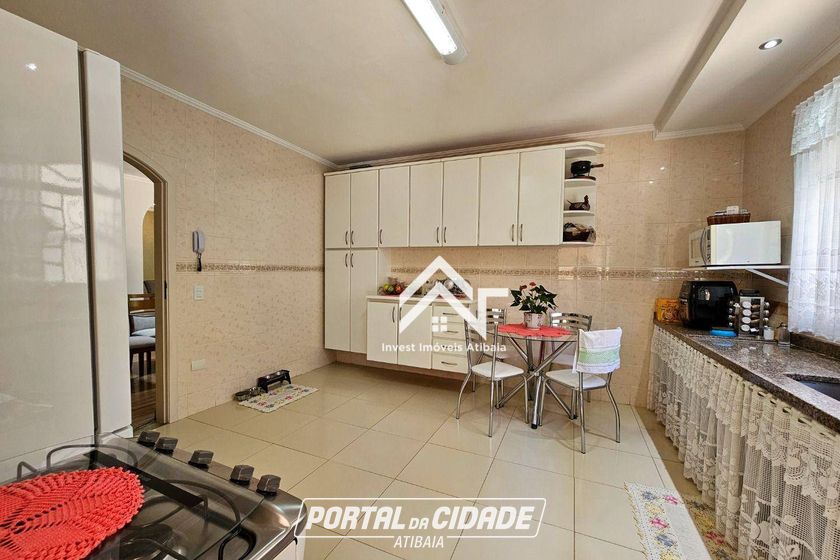 Casa &agrave; venda - 221m&sup2; - Jardim Shangri-L&aacute;