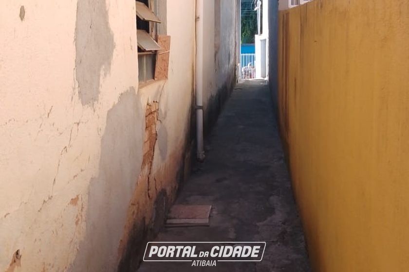 Casa &agrave; venda - CENTRO