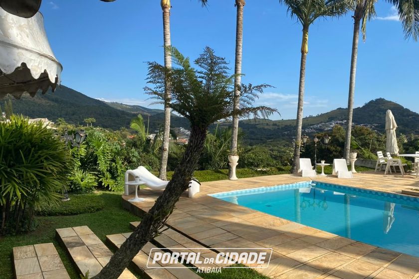 Casa &agrave; venda - 700m&sup2; - Condom&iacute;nio Flamboyant